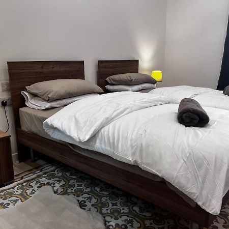 הוילה Cospicua Dar Barbara - Duplex 1 Double Bed Maltese Style House מראה חיצוני תמונה